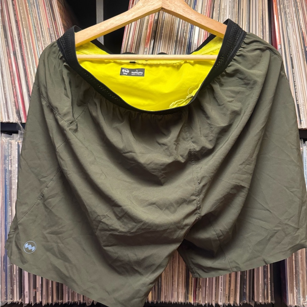 Janji Green Athletic Shorts Lightweight Performance